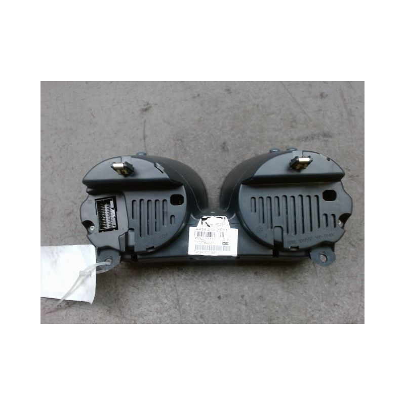 BLOC COMPTEURS SMART FORFOUR -04/2004