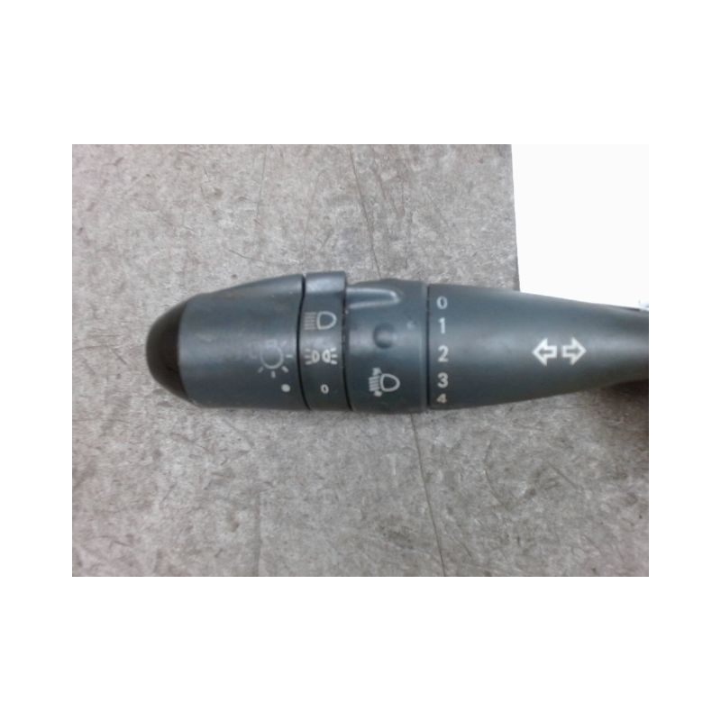 COMMANDE CLIGNOTANT SMART FORFOUR -04/2004