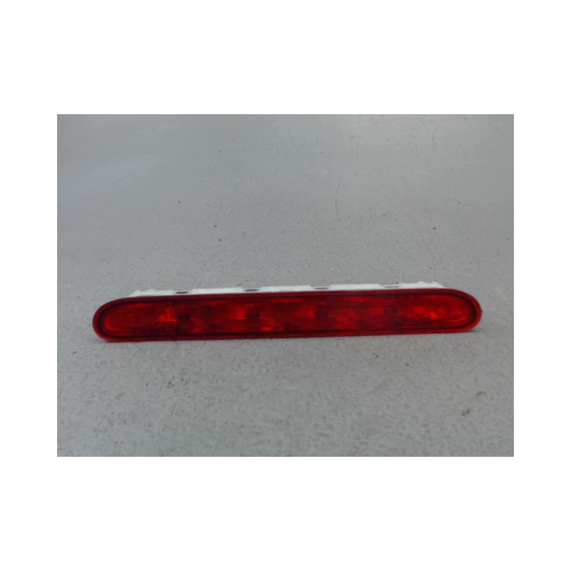 FEUX STOP SUPPLEMENTAIRE TOYOTA PROACE