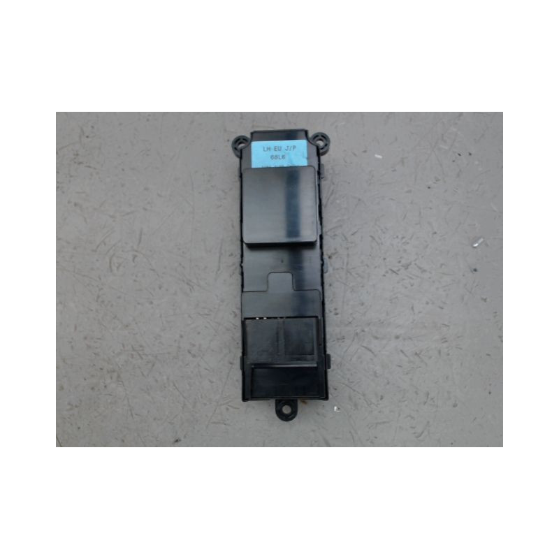 COMMANDE LEVE-GLACE PORTE AVG SUZUKI SWIFT