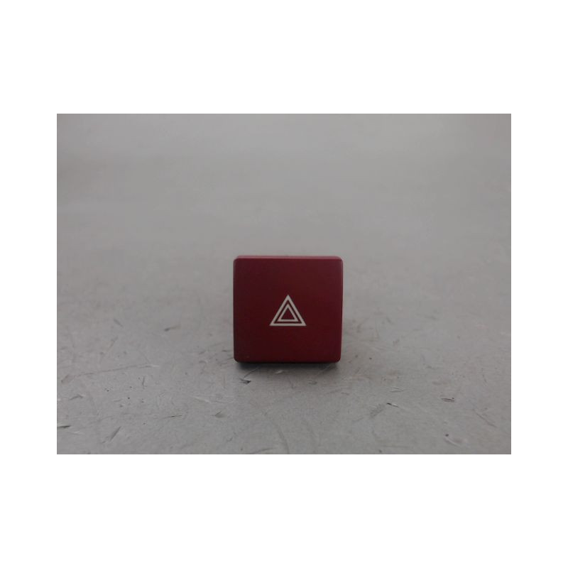 BOUTON DE WARNING CITROEN BERLINGO
