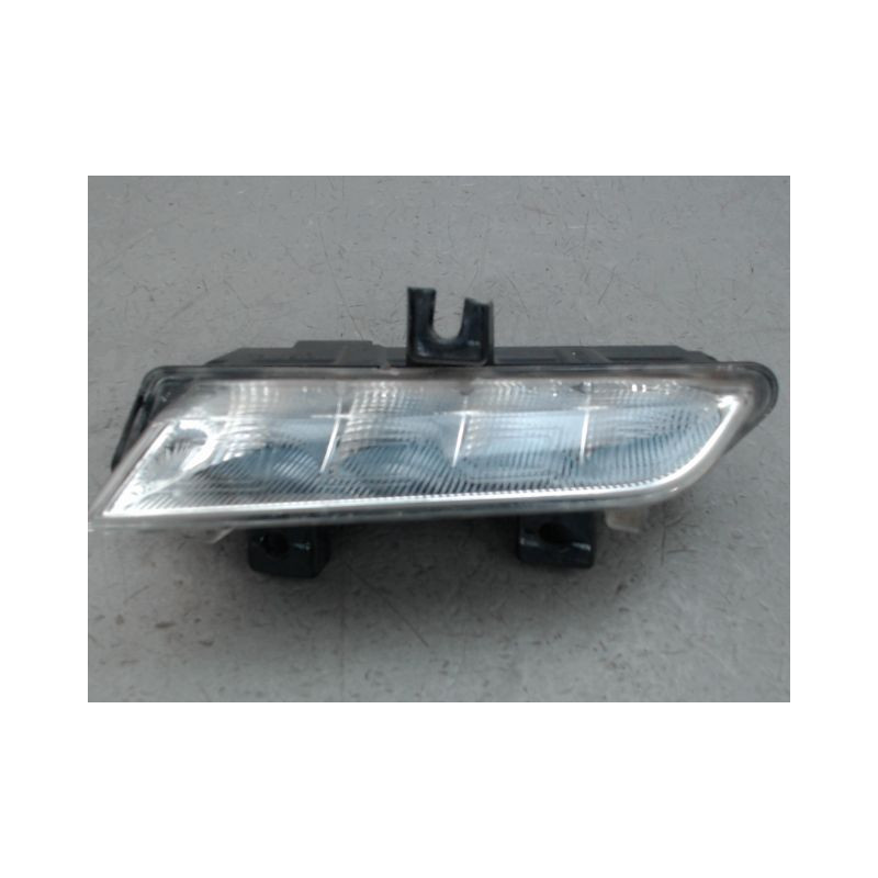 FEUX POSITION GAUCHE RENAULT CLIO