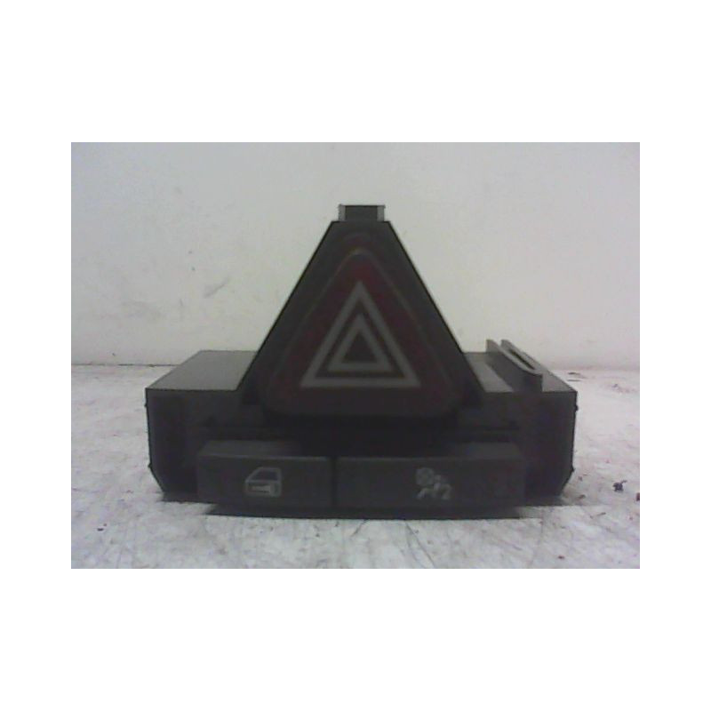 BOUTON DE WARNING OPEL CORSA