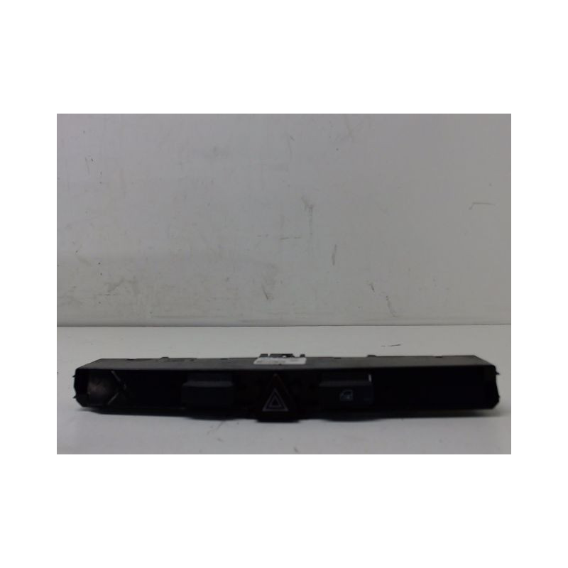 BOUTON DE WARNING OPEL ZAFIRA 2005-