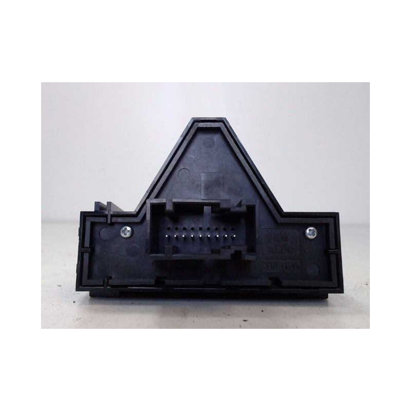 BOUTON DE WARNING OPEL CORSA 06-09