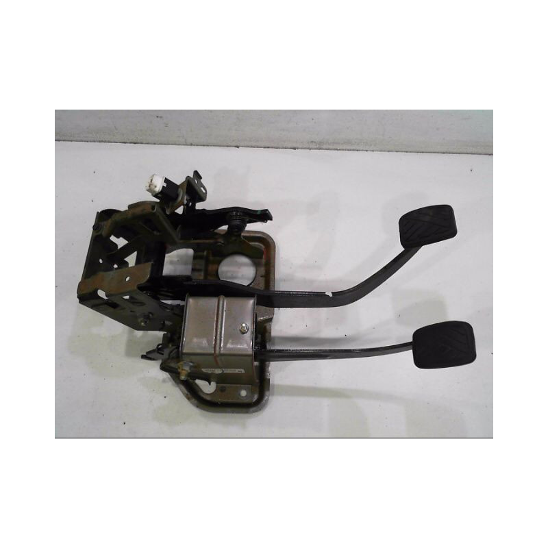 PEDALIER COMPLET OPEL AGILA