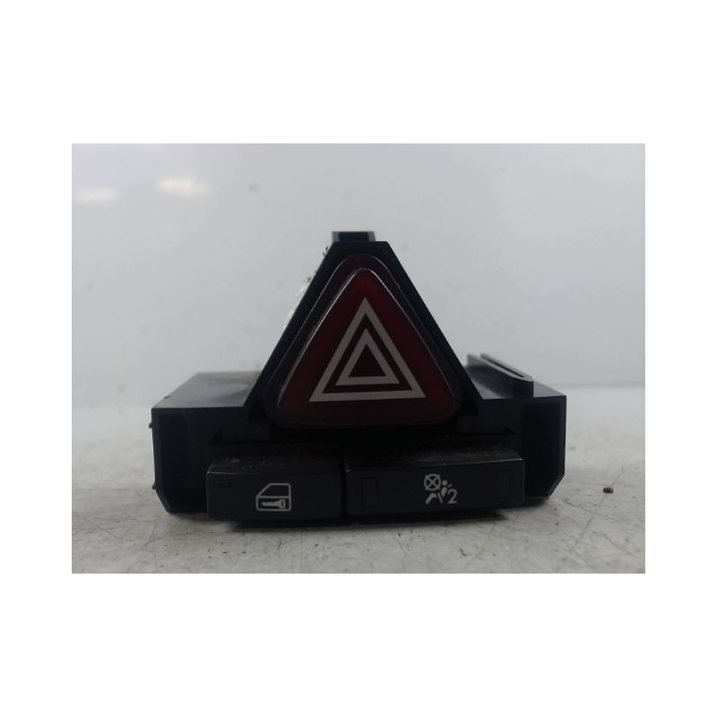 BOUTON DE WARNING OPEL CORSA