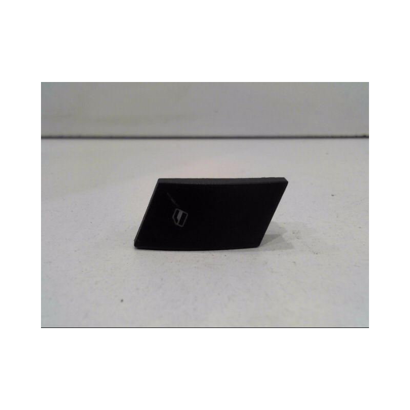 COMMANDE LEVE-GLACE PORTE AVD SEAT CORDOBA