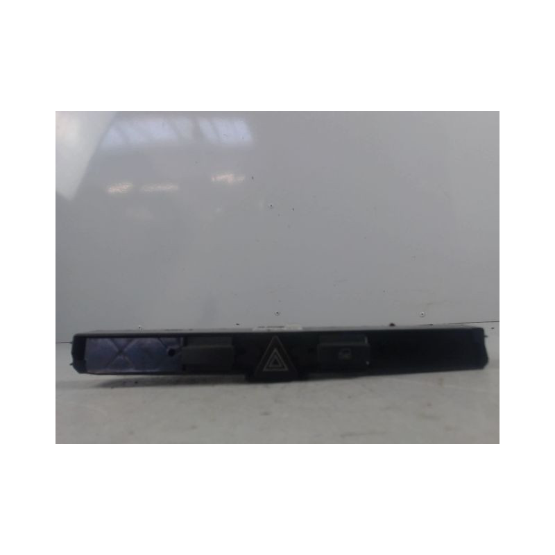 BOUTON DE WARNING OPEL ZAFIRA