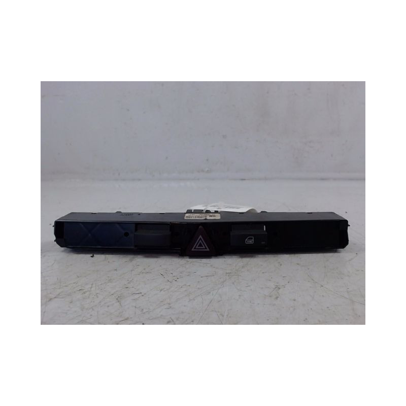 BOUTON DE WARNING OPEL ZAFIRA 2005-