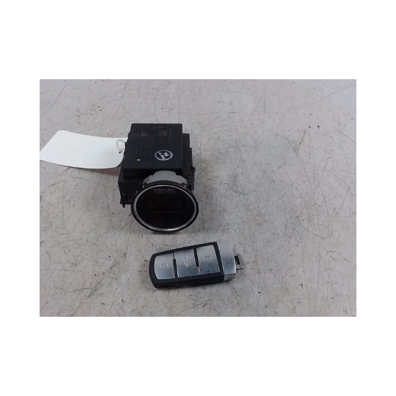 LECTEUR DE CARTE VOLKSWAGEN PASSAT 2005-