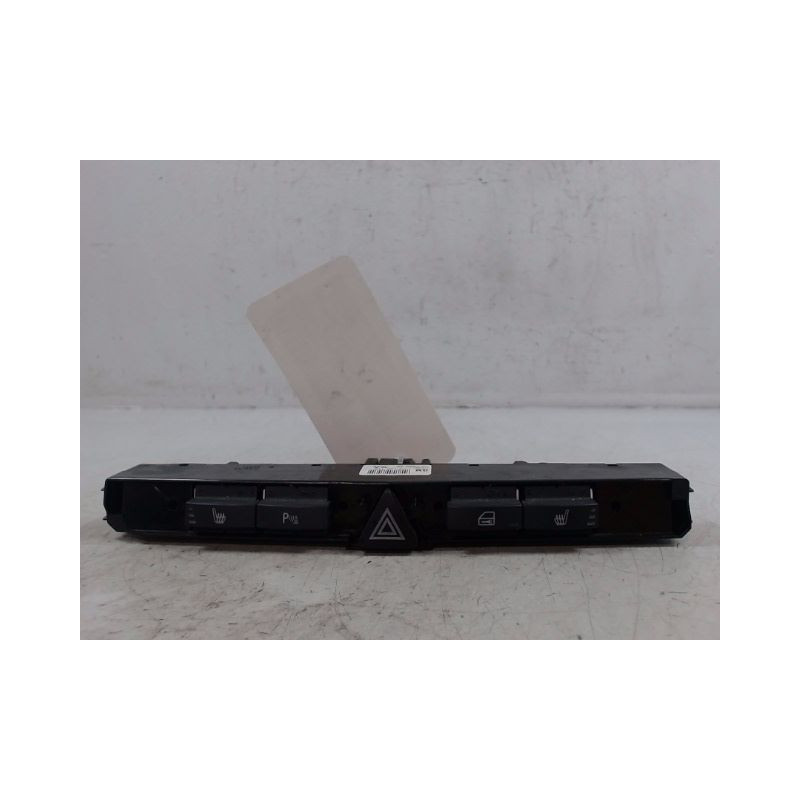 BOUTON DE WARNING OPEL ZAFIRA 2005-