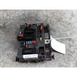 PLATINE FUSIBLE AV