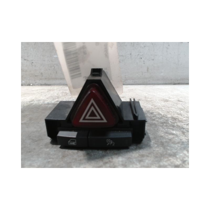BOUTON DE WARNING OPEL CORSA 06-09