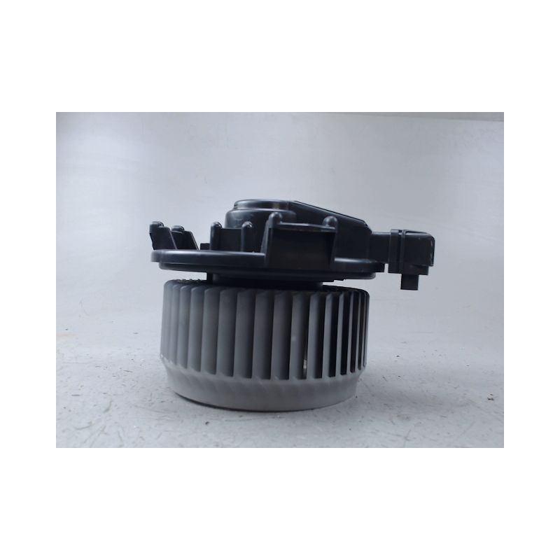 MOTEUR VENTILATEUR CHAUFFAGE SUZUKI SWIFT
