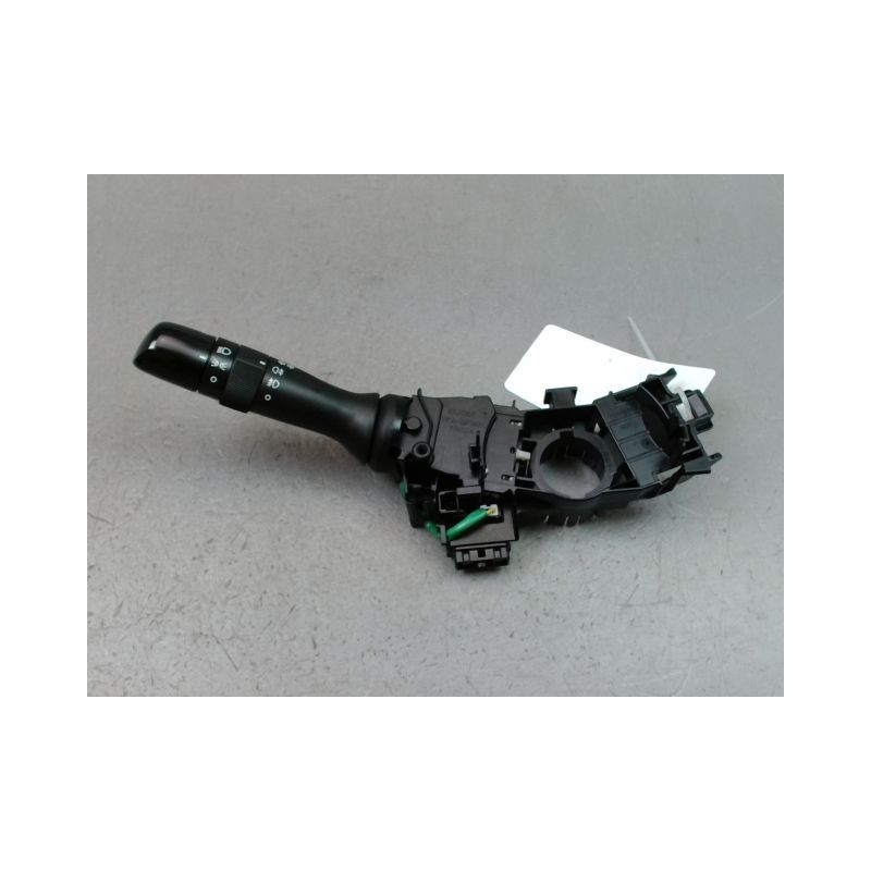 COMMANDE ECLAIRAGE TOYOTA AYGO 5P