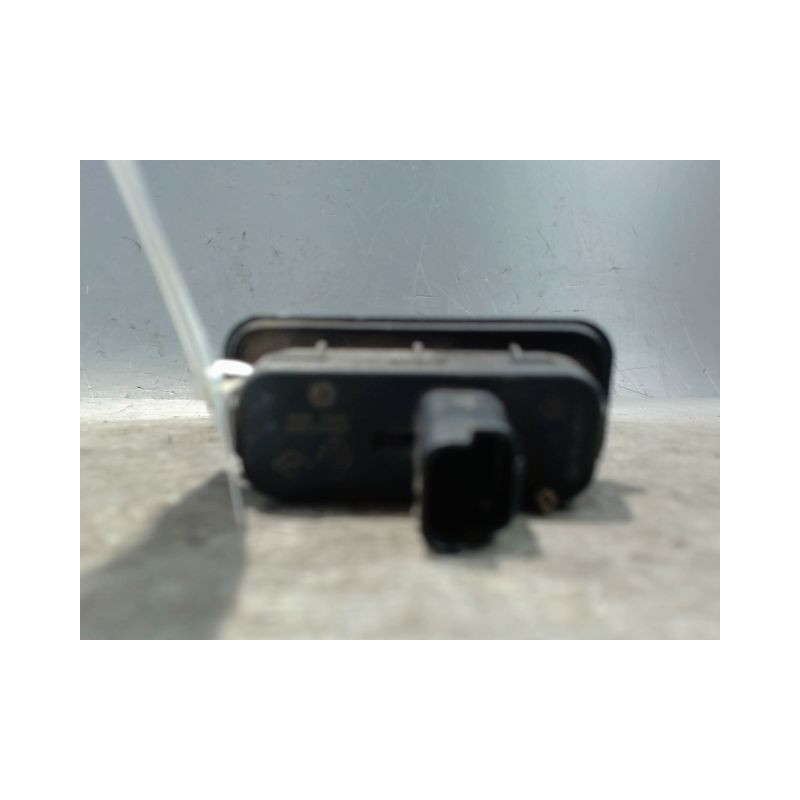ACTIONNEUR COFFRE ARRIERE RENAULT MEGANE II PH1 C.C 03-05