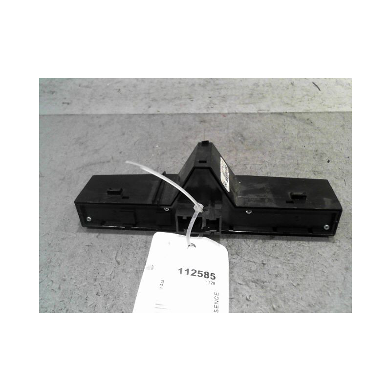 BOUTON DE WARNING OPEL CORSA