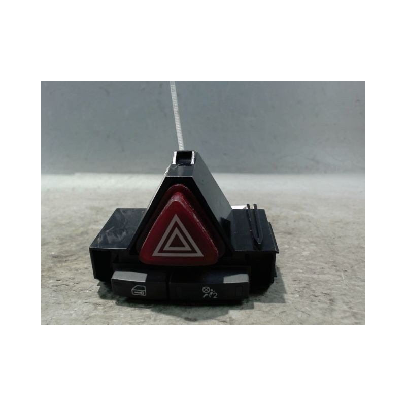 BOUTON DE WARNING OPEL CORSA 06-09