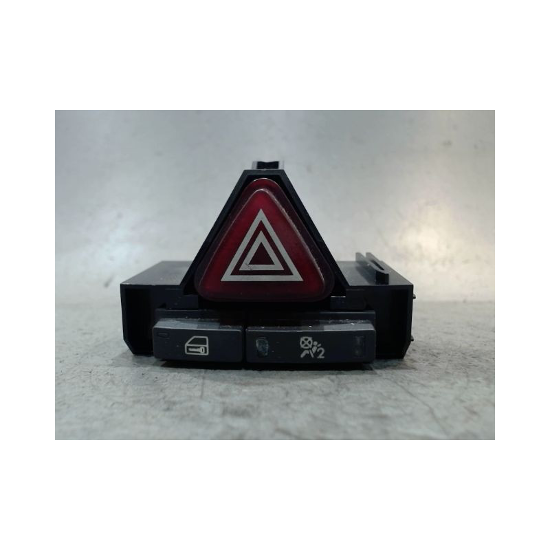 BOUTON DE WARNING OPEL CORSA