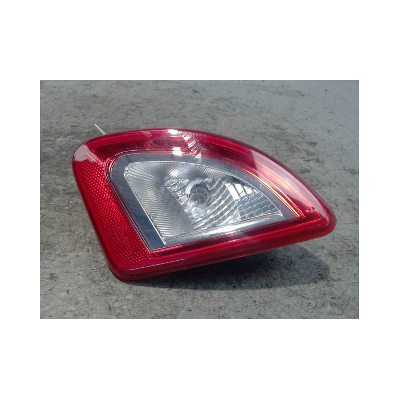 FEU ARRIERE INTERIEUR DROIT RENAULT TWINGO 2 2010-