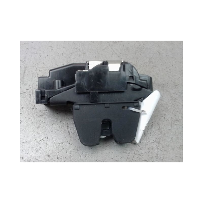 SERRURE HAYON  PEUGEOT 207 2006-2013