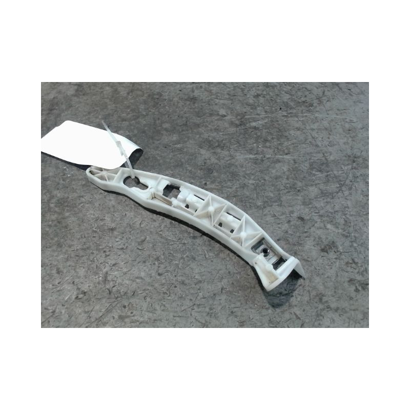 SUPPORT PARE-CHOC ARD PEUGEOT 208