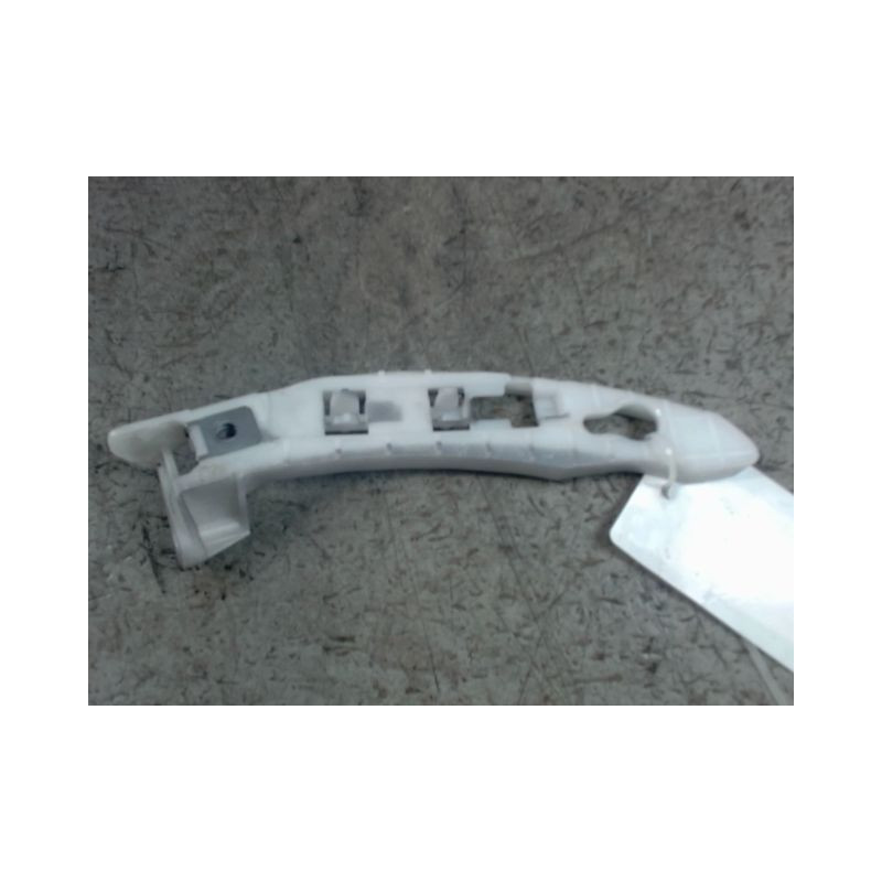 SUPPORT PARE-CHOC ARD PEUGEOT 208