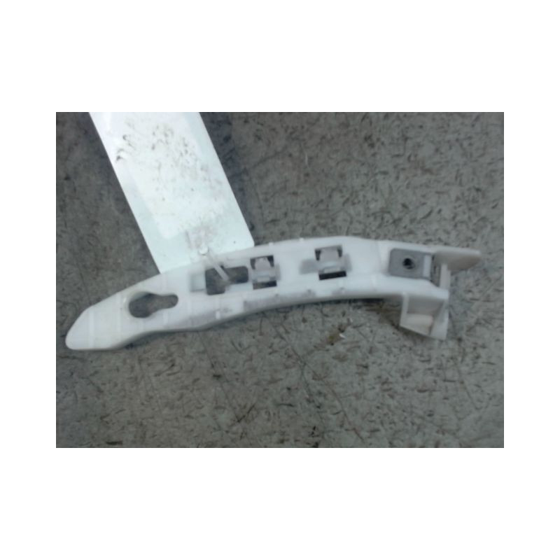 SUPPORT PARE-CHOC ARG PEUGEOT 208