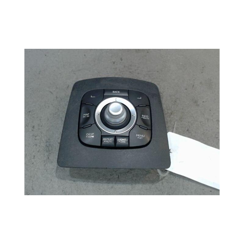 COMMANDE GPS RENAULT MEGANE