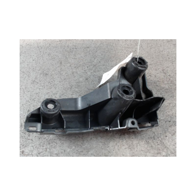 SUPPORT PARE-CHOC ARG PEUGEOT 308 2011-