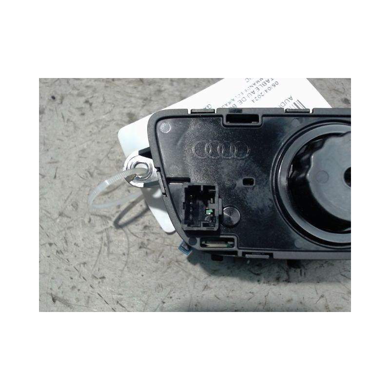 COMMANDE ECLAIRAGE AUDI S4