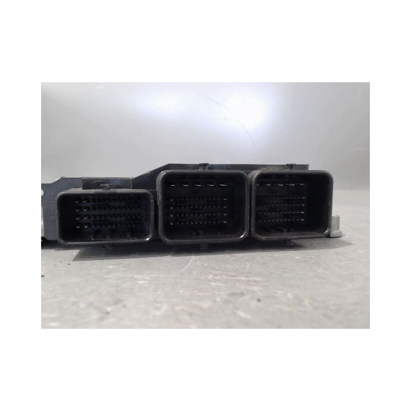 CALCULATEUR MOTEUR FORD BMAX MONOSP. 2012-...