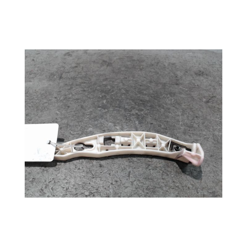 SUPPORT PARE-CHOC ARD PEUGEOT 208