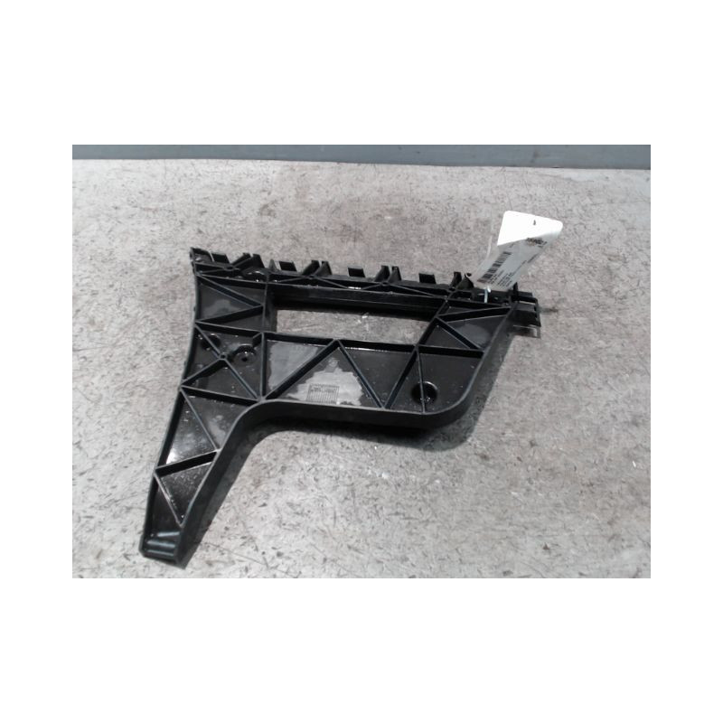 SUPPORT PARE-CHOC ARG AUDI A4 2008-