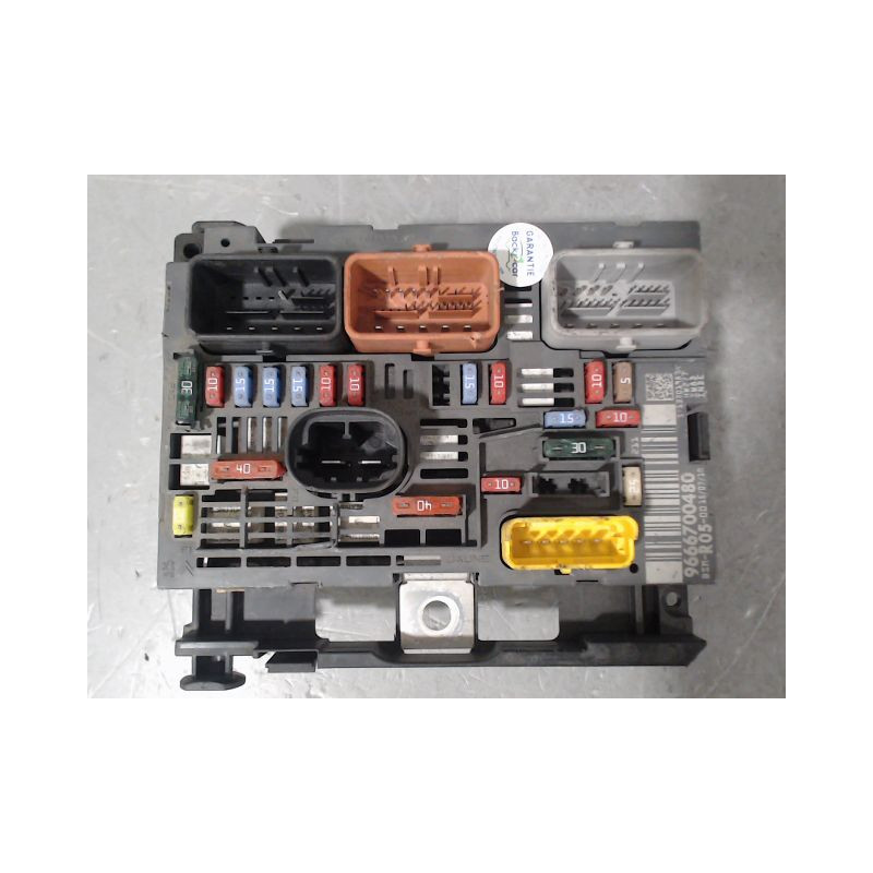 BOITE A FUSIBLES PEUGEOT 308 2009-