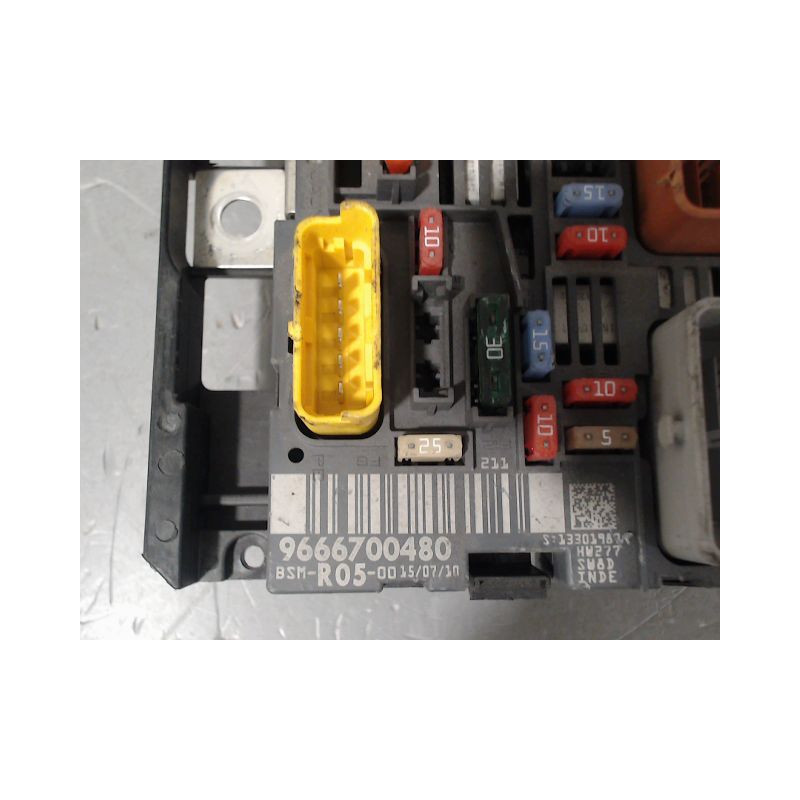 BOITE A FUSIBLES PEUGEOT 308 2009-