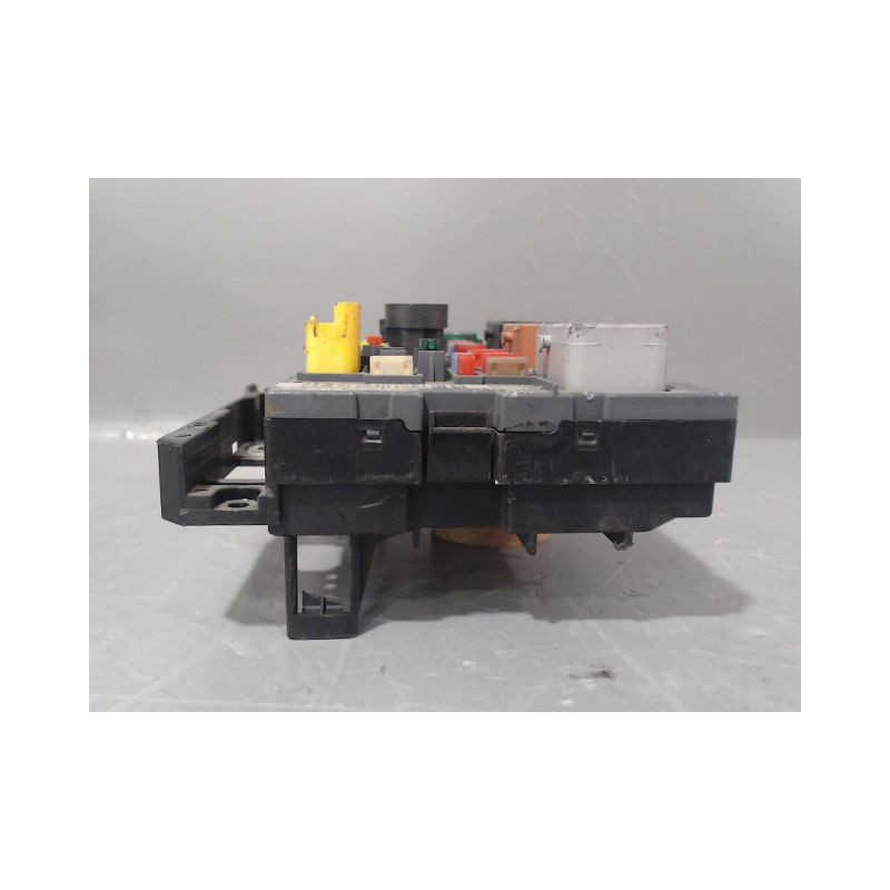 BOITE A FUSIBLES PEUGEOT 308 2009-