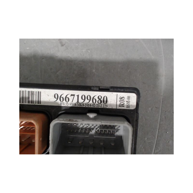 BOITE A FUSIBLES PEUGEOT 206 + 2009-2013