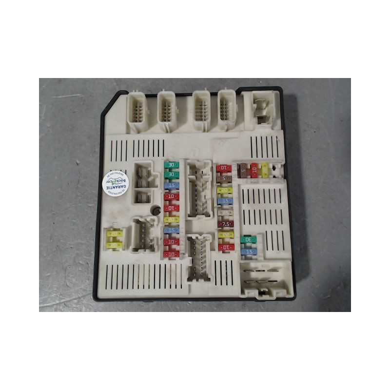 BOITE A FUSIBLES RENAULT TWINGO II Phase 1 2007-2011