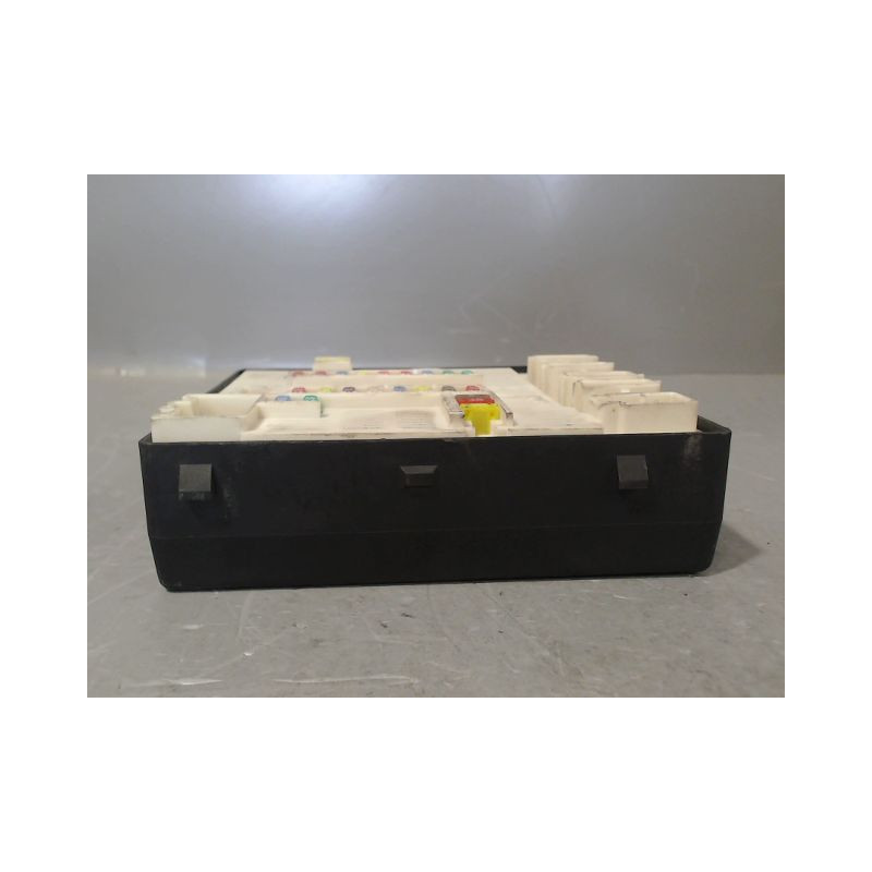 BOITE A FUSIBLES RENAULT TWINGO II Phase 1 2007-2011