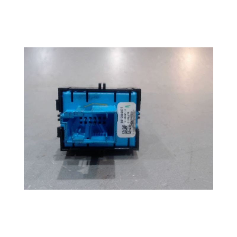 INTERIEUR COMMANDE FREIN A MAIN PEUGEOT 5008