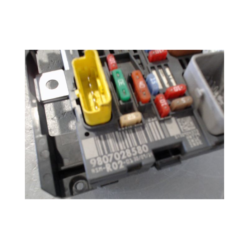 BOITE A FUSIBLES PEUGEOT 3008 BREAK I PHASE 2 2013-...