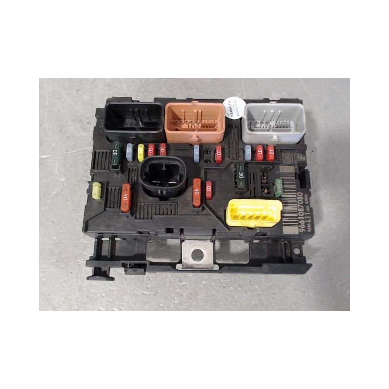 BOITE A FUSIBLES PEUGEOT 307 Phase 2 2005-2007
