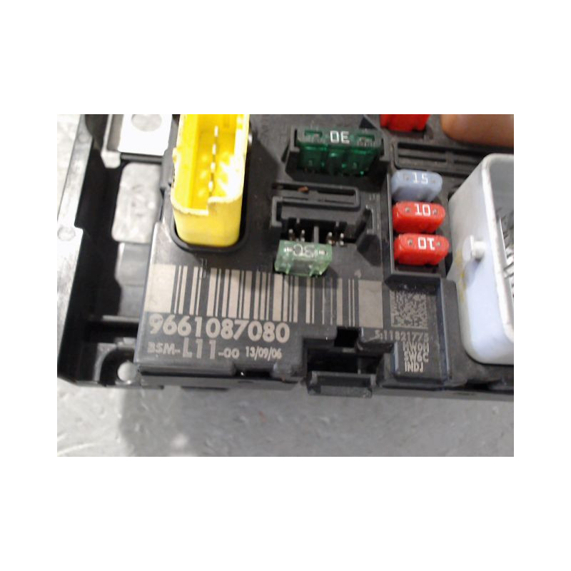 BOITE A FUSIBLES PEUGEOT 307 Phase 2 2005-2007