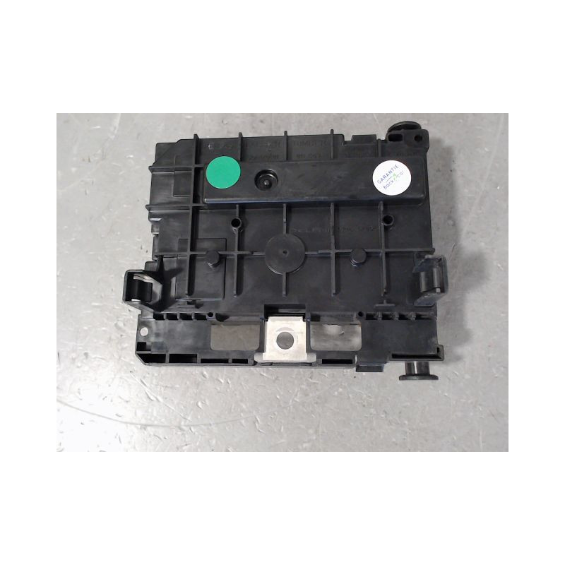 BOITE A FUSIBLES PEUGEOT 307 Phase 2 2005-2007