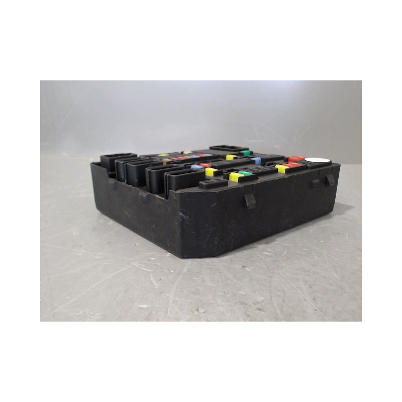 BOITE A FUSIBLES RENAULT GRAND SCENIC MONOSP. III Phase 2 LONG 2011-2013