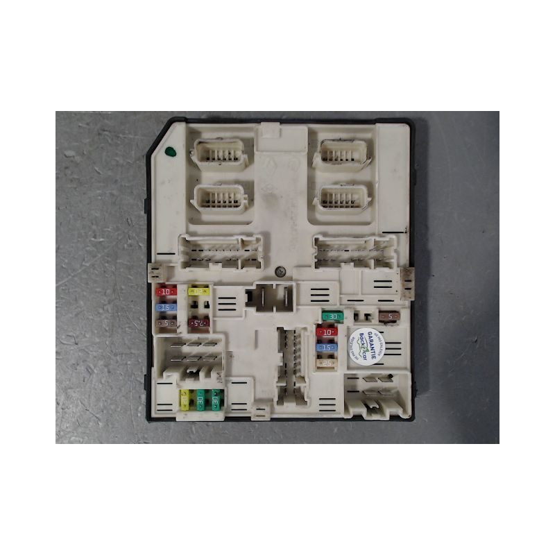 BOITE A FUSIBLES RENAULT GRAND SCENIC MONOSP. III Phase 2 LONG 2011-2013