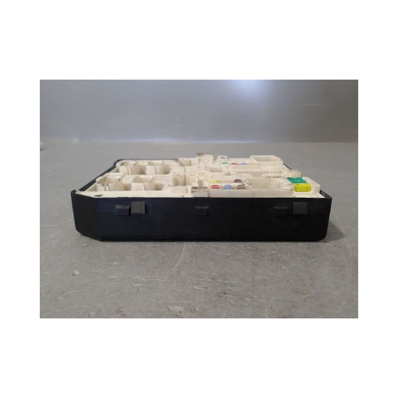 BOITE A FUSIBLES RENAULT GRAND SCENIC MONOSP. III Phase 2 LONG 2011-2013