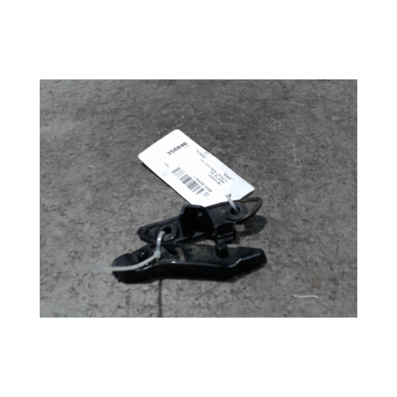 SUPPORT PARE-CHOC AVG BMW SERIE 1